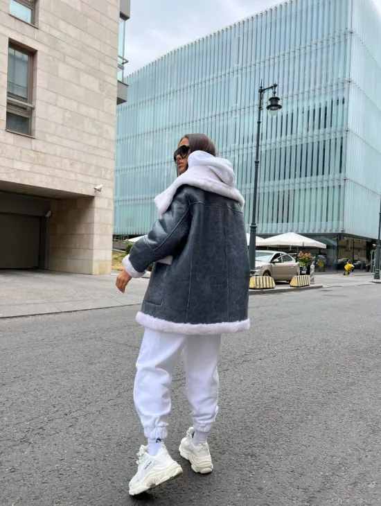 Двухсторонняя шубка - дубленка из натуральной шерсти