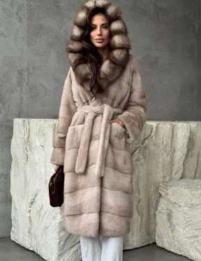 Норковая шуба с капюшоном из 