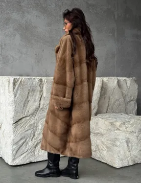 Бежевая норковая шуба oversize