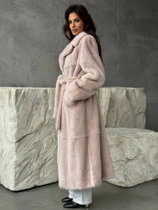 Светлая классическая норковая шуба