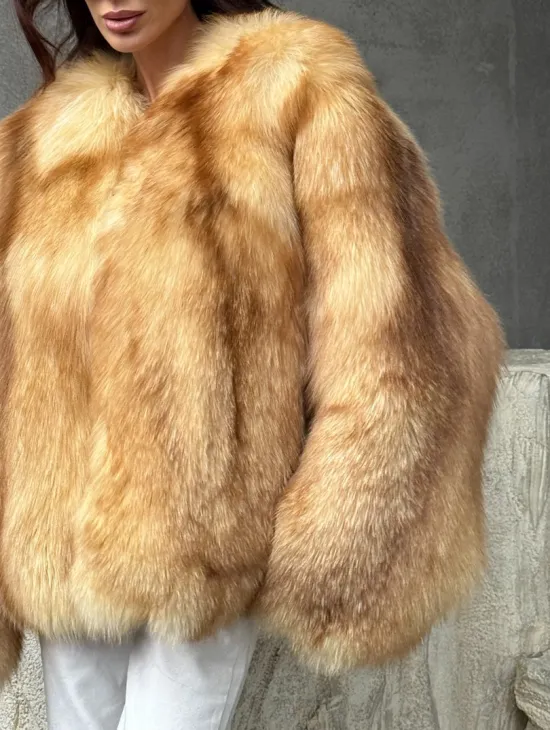 Шуба из натурального лисьего меха