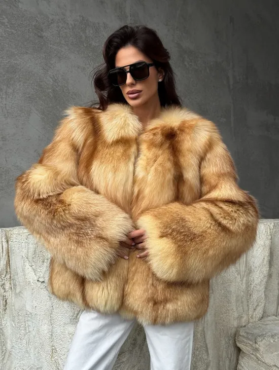 Шуба из натурального лисьего меха