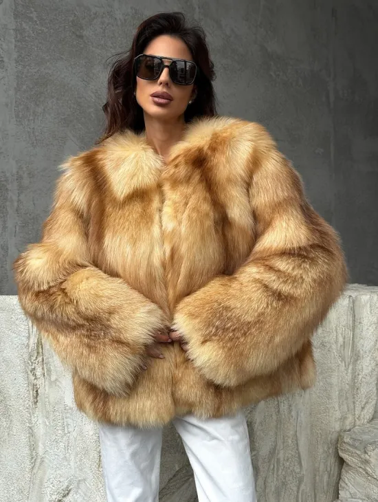 Шуба из натурального лисьего меха