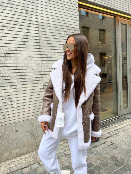 Двухсторонняя дубленка - шубка из шерсти мериноса