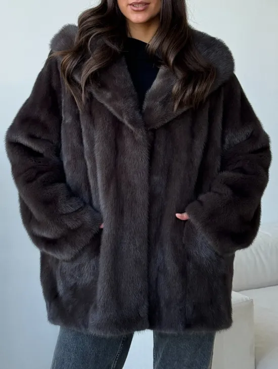 Норковый полушубок с капюшоном