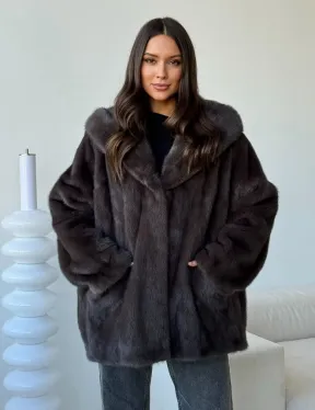 Норковый полушубок с капюшоном