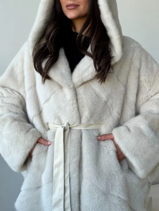 Шуба автоледи под пояс из меха норки