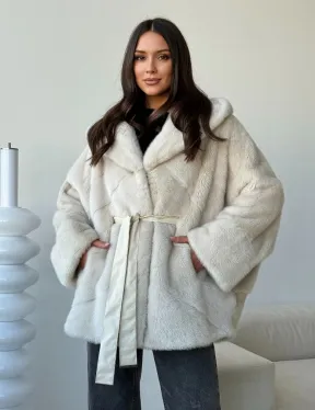 Шуба автоледи под пояс из меха норки