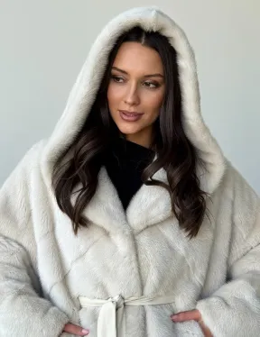 Шуба автоледи под пояс из меха норки