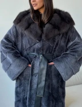 Длинная норковая шуба с куницей капюшон