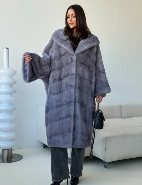 Голубая норковая шуба с капюшоном oversize