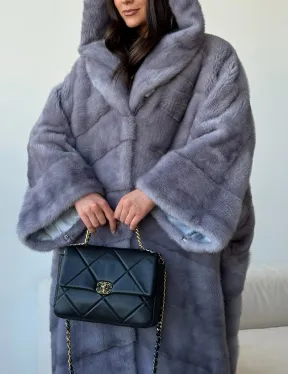 Голубая норковая шуба с капюшоном oversize