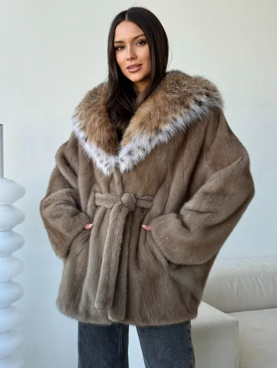 Норка - шуба летучая мышь с капюшоном рысь