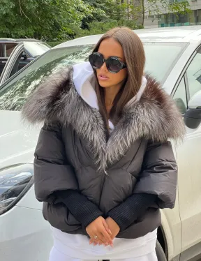 Пуховик с воротником из чернобурой лисы