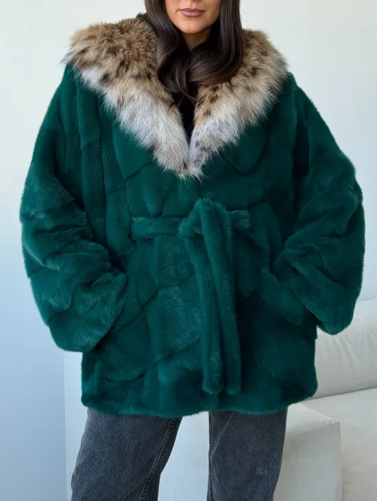 Норковая шуба с капюшоном из рыси