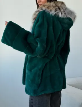 Норковая шуба с капюшоном из рыси