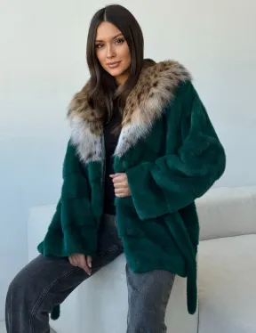 Норковая шуба с капюшоном из рыси