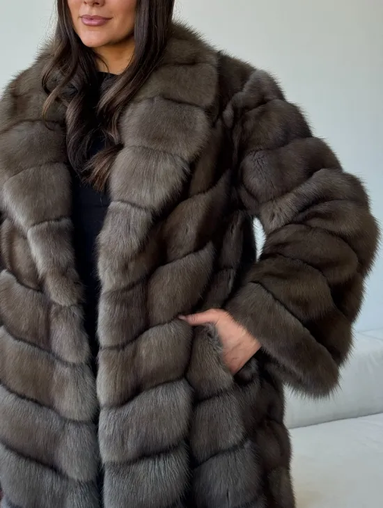 Длинная шуба из соболя