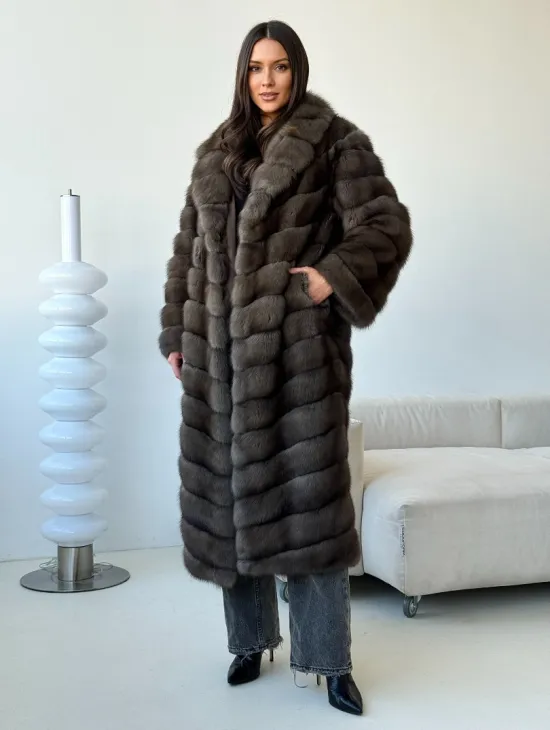 Длинная шуба из соболя