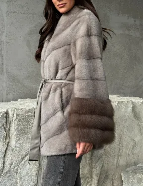 Норковое полупальто с меховыми манжетами из куницы