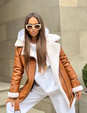 Женская дубленка авиатор в цвете виски