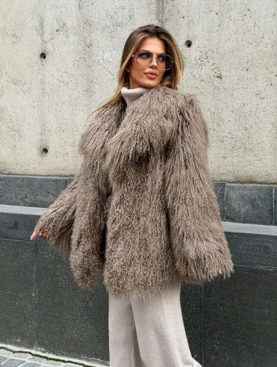 Полушубок из ламы