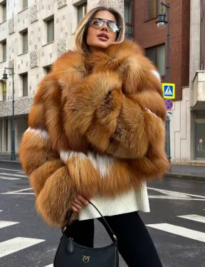 Шуба из лисы с капюшоном