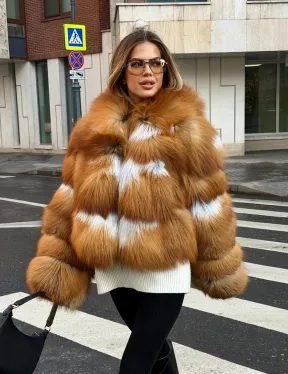 Шуба из лисы с капюшоном