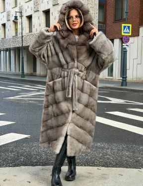 Шуба норковая женская с капюшоном куница