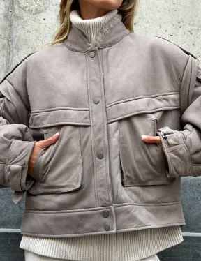 Зимняя дубленка - бомбер