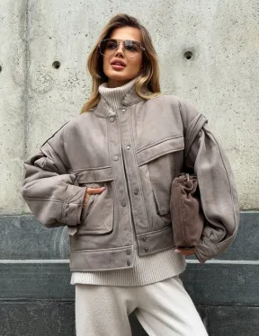 Зимняя дубленка - бомбер