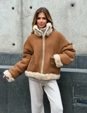 Двухсторонняя короткая дубленка из овчины