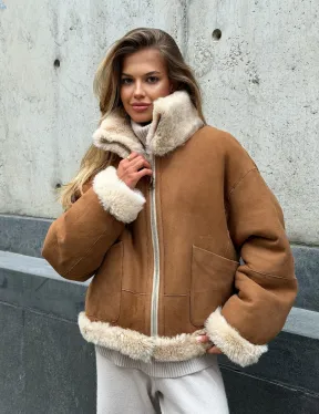 Двухсторонняя короткая дубленка из овчины