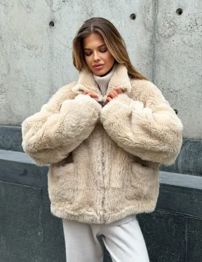 Двухсторонняя короткая дубленка из овчины
