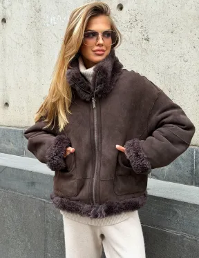 Натуральная двухсторонняя дубленка - бомбер