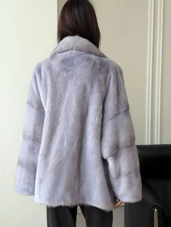 Шуба из норки короткая с английским воротником