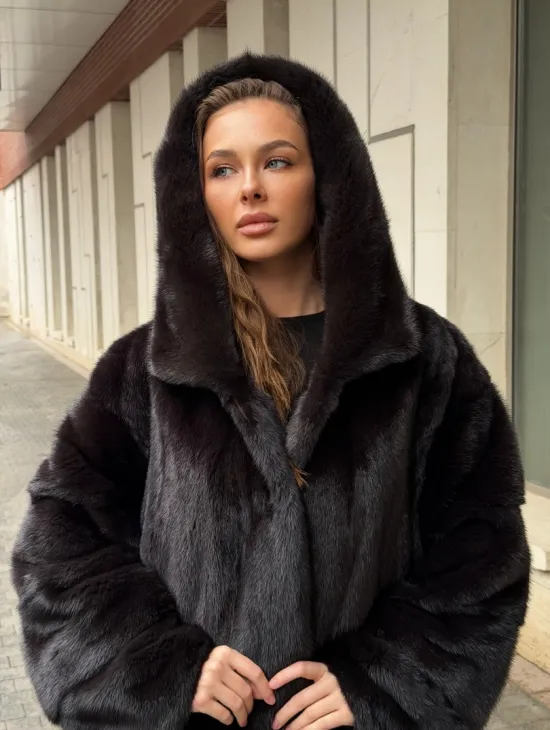 Норковая шуба с капюшоном