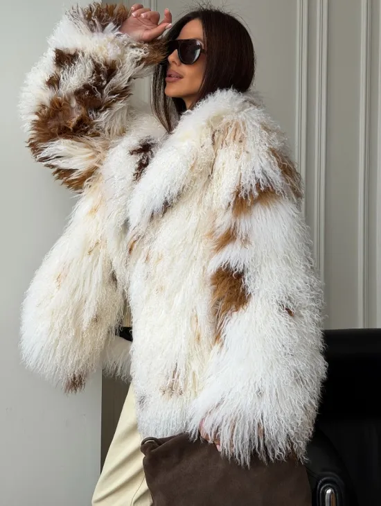 Шуба из ламы бело-коричневая