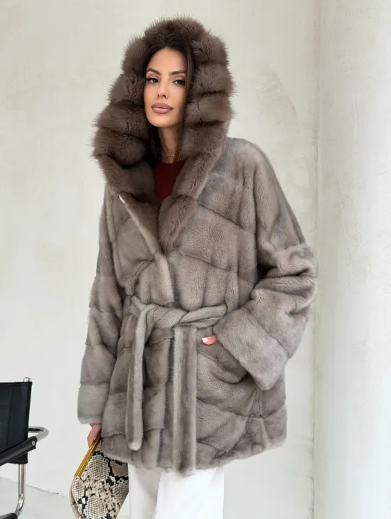 Серый норковый полушубок - капюшон куница