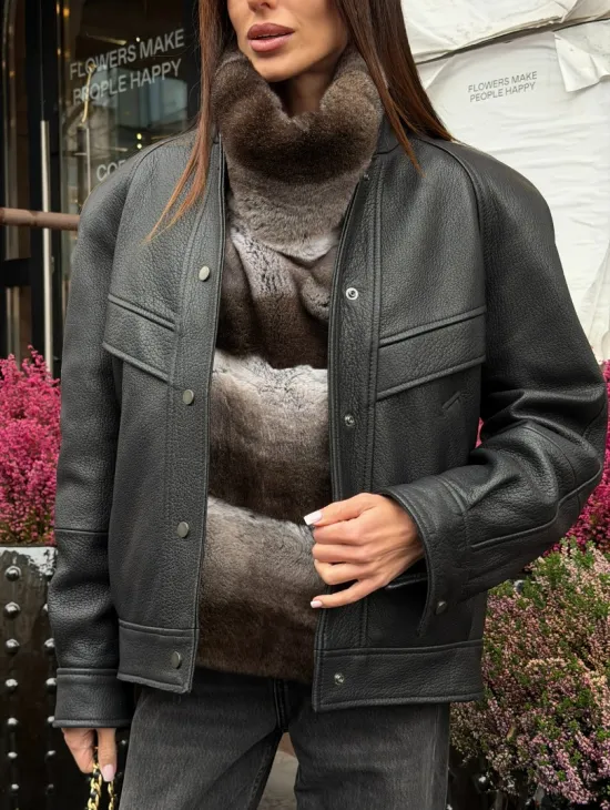 Манишка из кролика рекс под шиншиллу