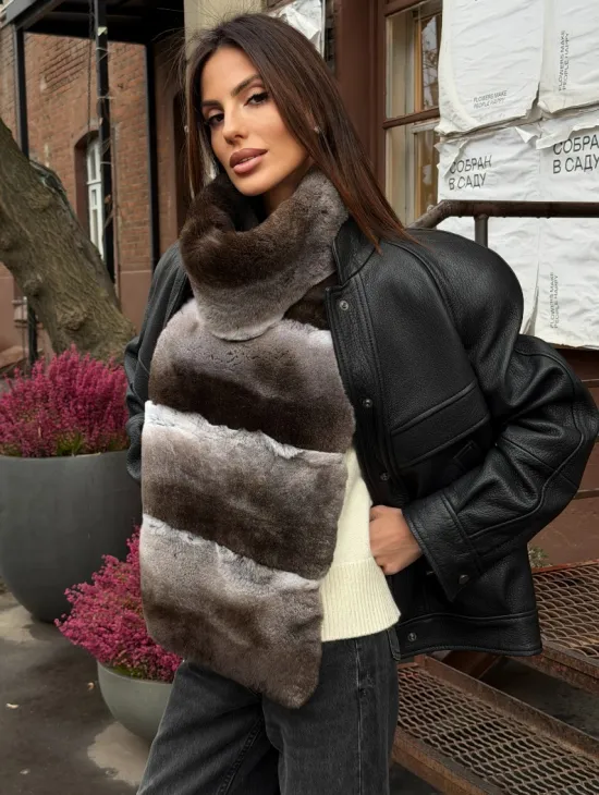 Манишка из кролика рекс под шиншиллу