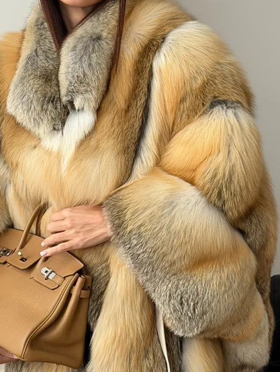 Шуба - пончо из лисы с поясом