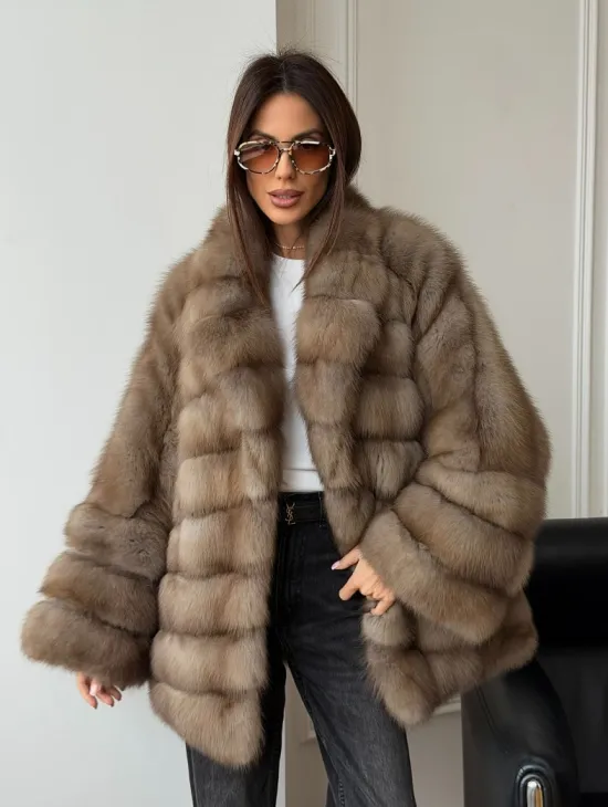 Шуба оверсайз из куницы