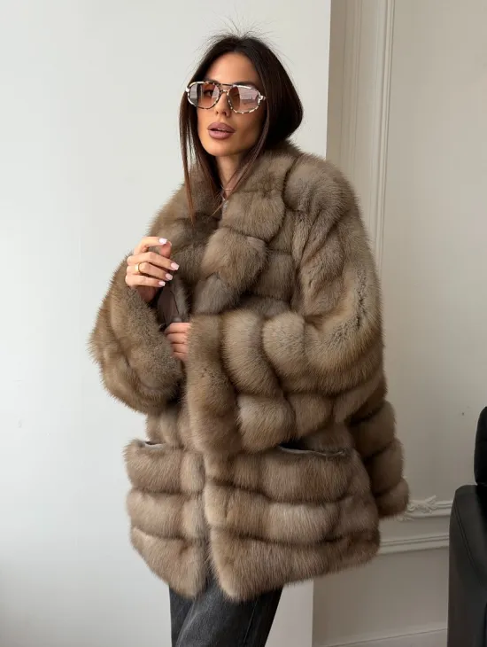 Шуба оверсайз из куницы