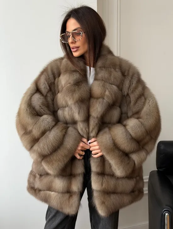 Шуба оверсайз из куницы