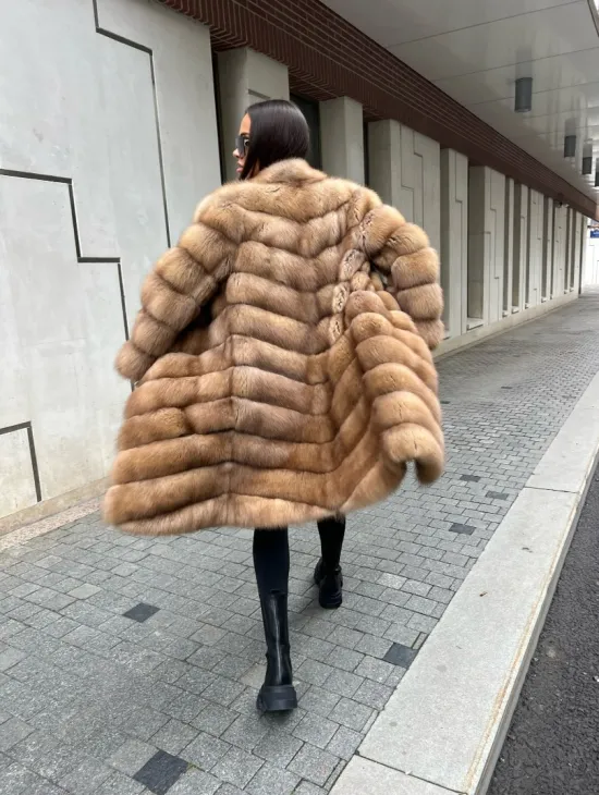 Шуба из лесной куницы