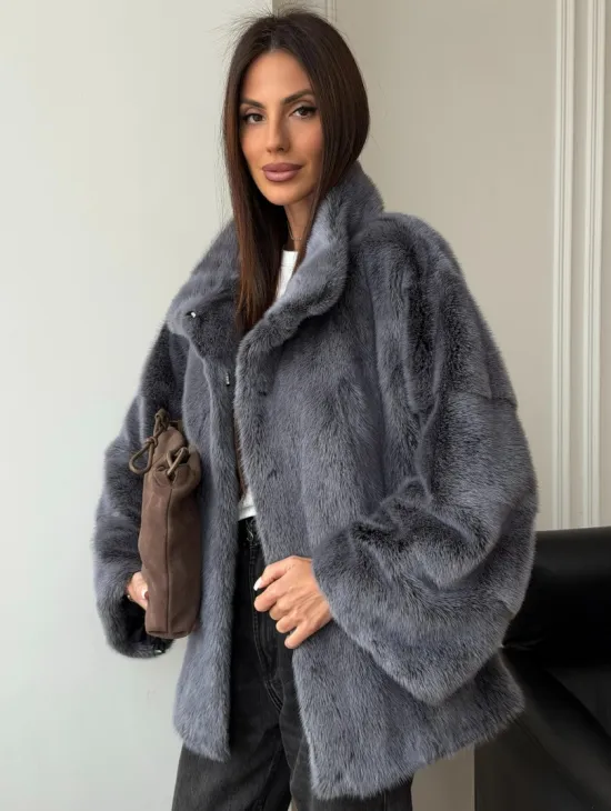 Короткая норковая шуба - стойка воротник