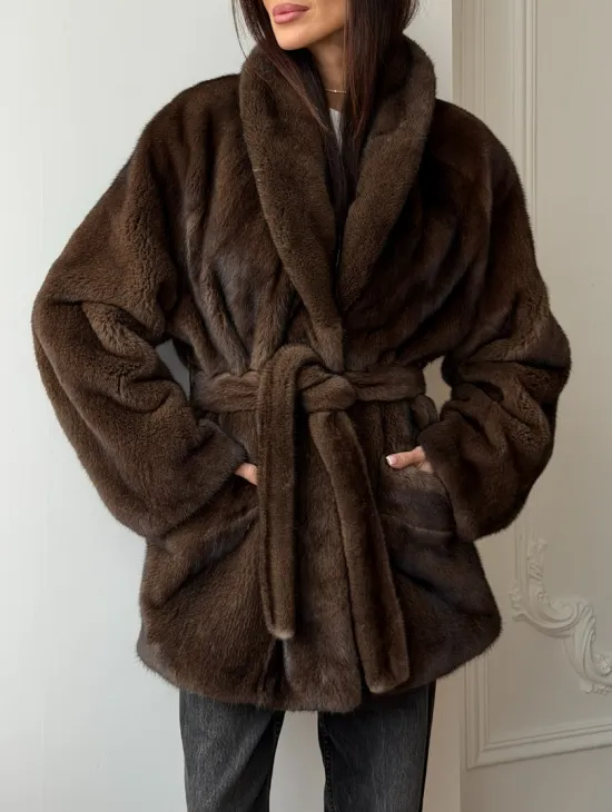 Коричневая норковая шуба под пояс - воротник шаль