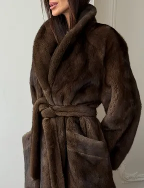 Коричневая норковая шуба под пояс - воротник шаль