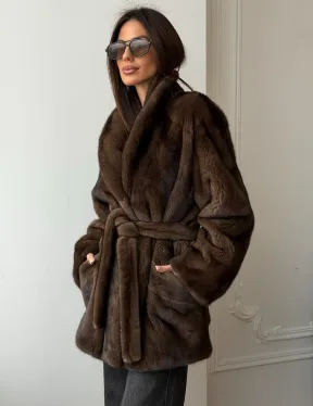 Коричневая норковая шуба под пояс - воротник шаль